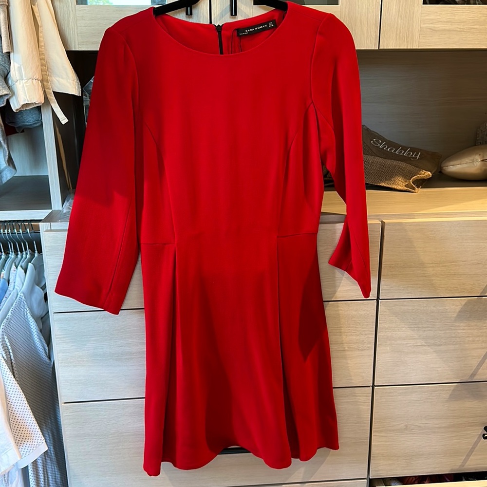 Women’s Zara like new dress red fitted in waist and slight flare. Size small s